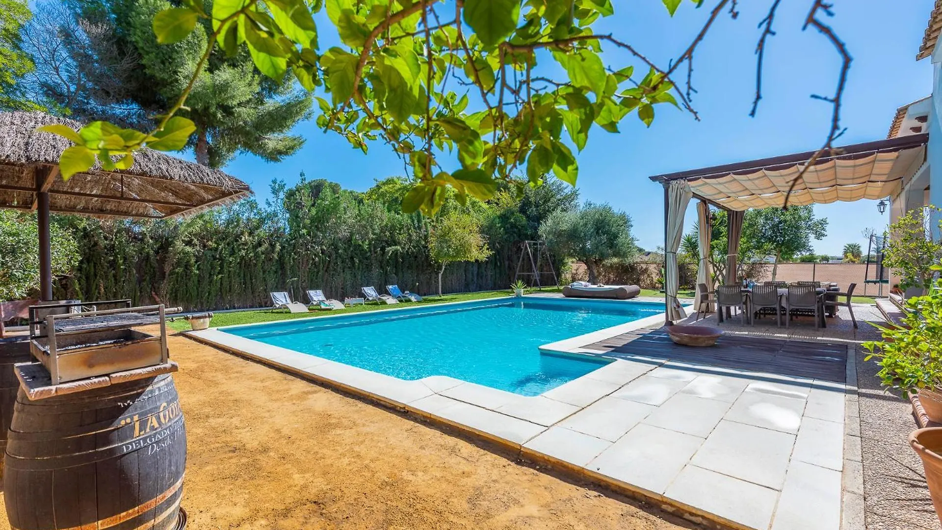 Casa Rural La Teja Marchena  Ferienhaus